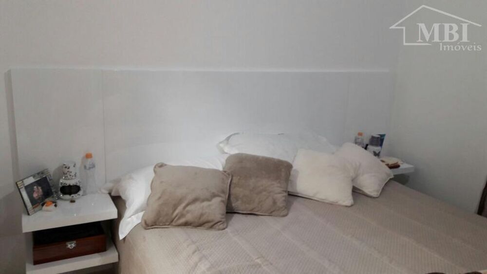 Apartamento à venda com 2 quartos, 77m² - Foto 9