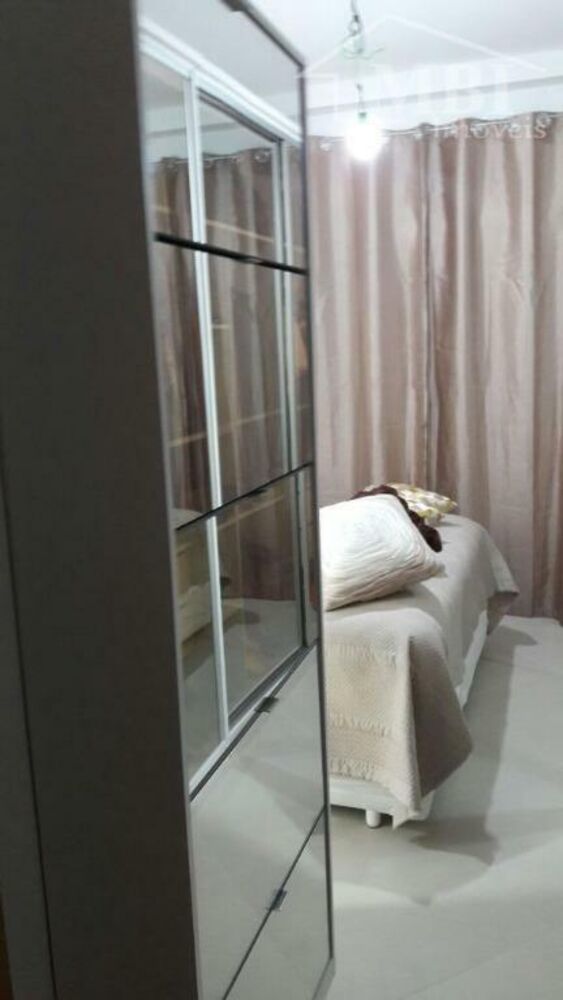 Apartamento à venda com 2 quartos, 77m² - Foto 10