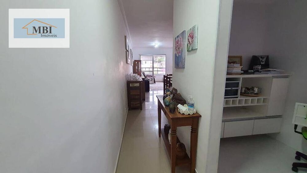 Apartamento à venda com 2 quartos, 65m² - Foto 2