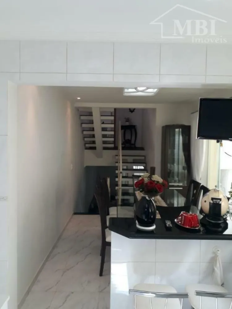 Sobrado, 3 quartos, 240 m² - Foto 2