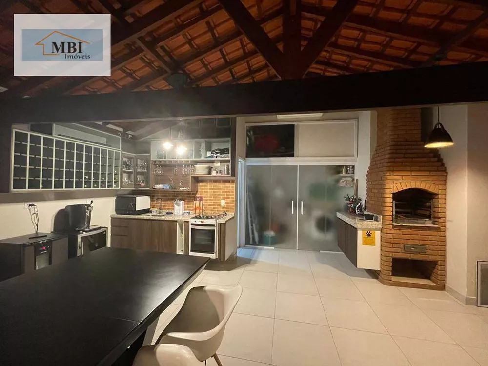 Sobrado, 3 quartos, 200 m² - Foto 1