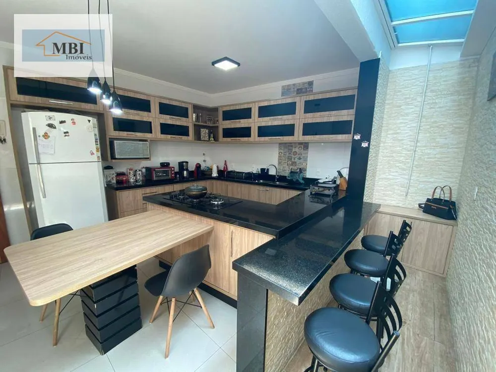Sobrado, 3 quartos, 147 m² - Foto 3