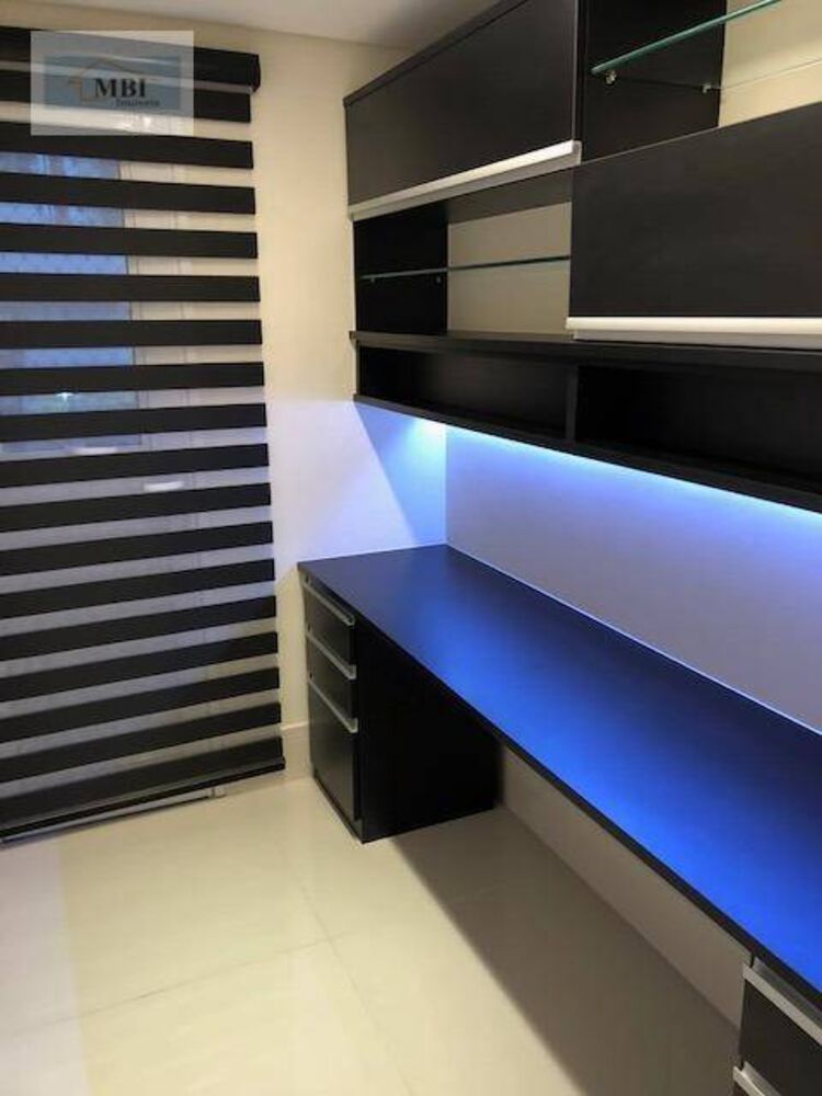 Apartamento, 3 quartos, 225 m² - Foto 1