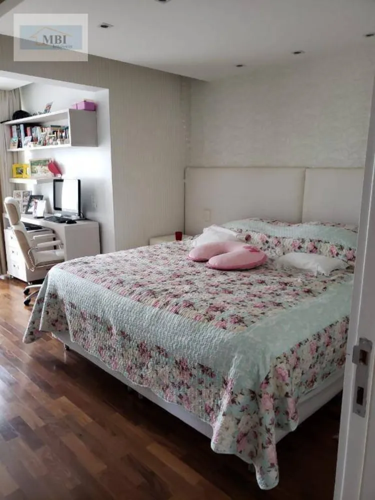Apartamento, 3 quartos, 205 m² - Foto 2