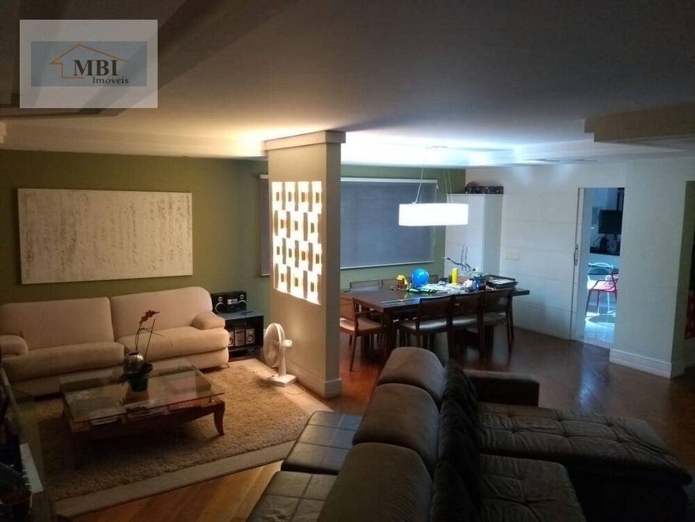 Apartamento, 3 quartos, 215 m² - Foto 1