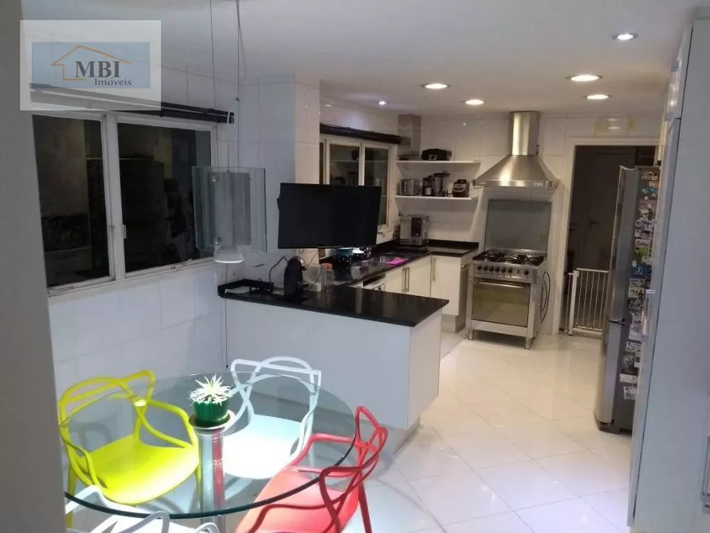 Apartamento, 3 quartos, 215 m² - Foto 17