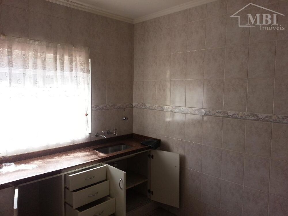 Casa à venda com 2 quartos, 80m² - Foto 7