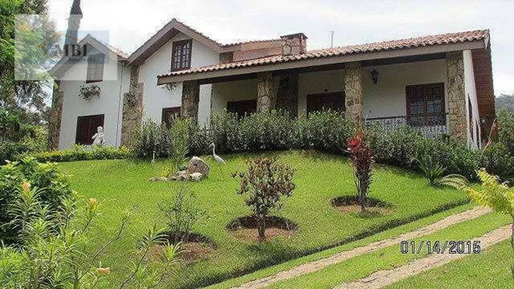 Chácara, 4 quartos, 2000 m² - Foto 1