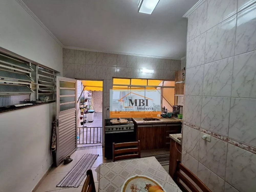 Sobrado, 4 quartos, 121 m² - Foto 1