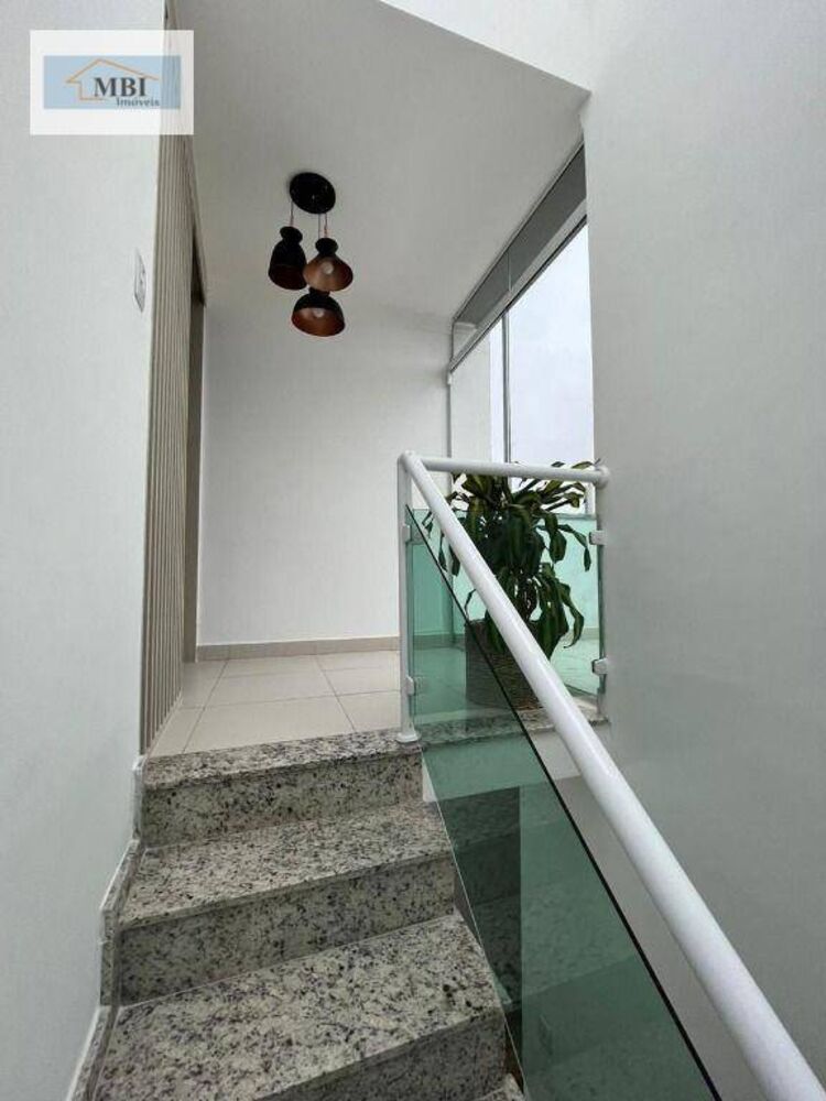 Sobrado, 4 quartos, 200 m² - Foto 2