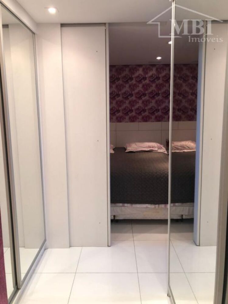 Apartamento à venda com 3 quartos, 123m² - Foto 4