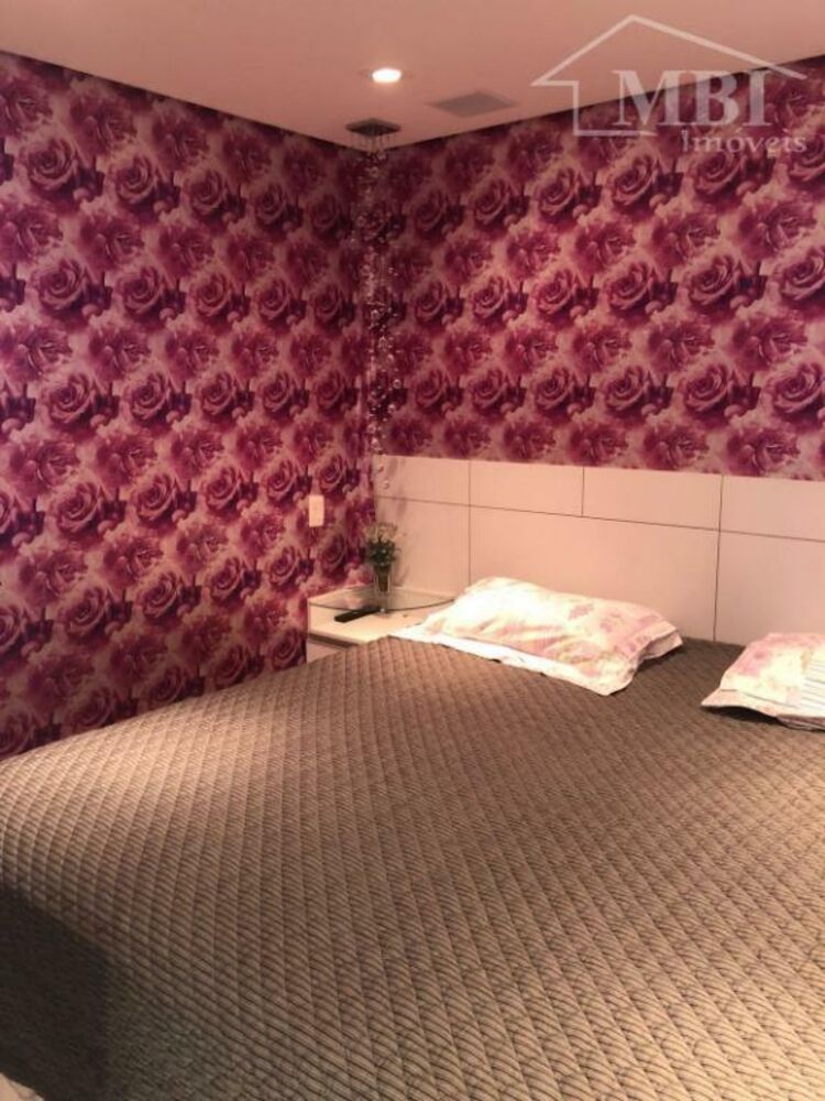 Apartamento à venda com 3 quartos, 123m² - Foto 2