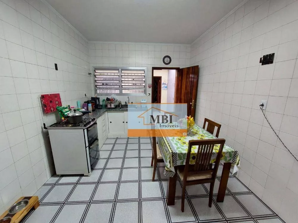 Casa, 4 quartos, 185 m² - Foto 1