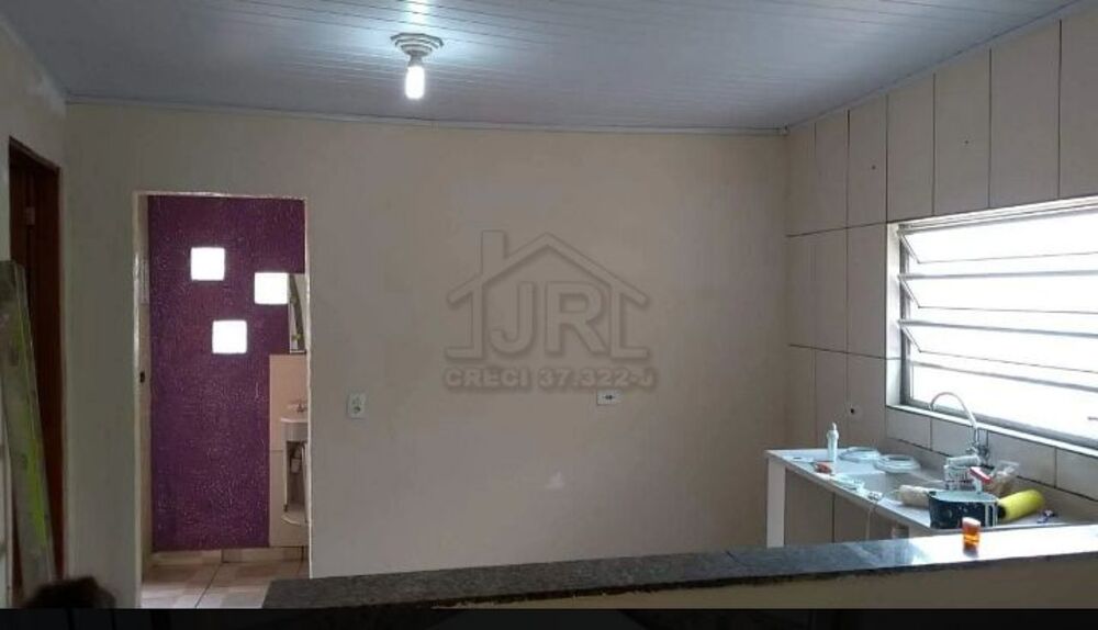 Casa à venda com 2 quartos, 200m² - Foto 2