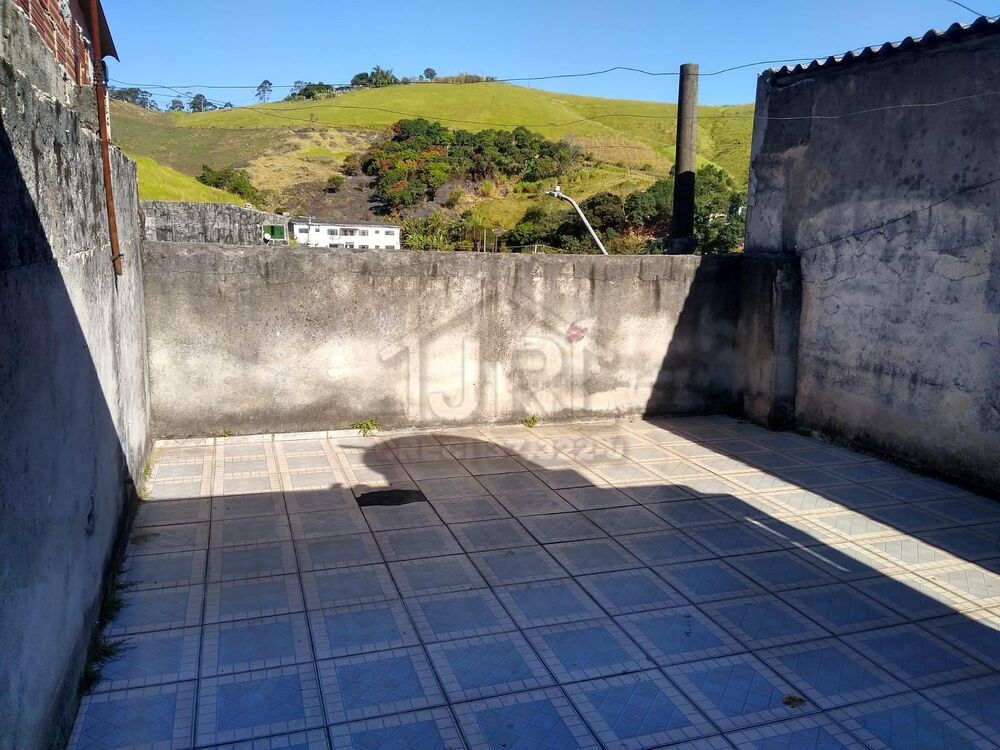 Casa à venda com 2 quartos, 178m² - Foto 7