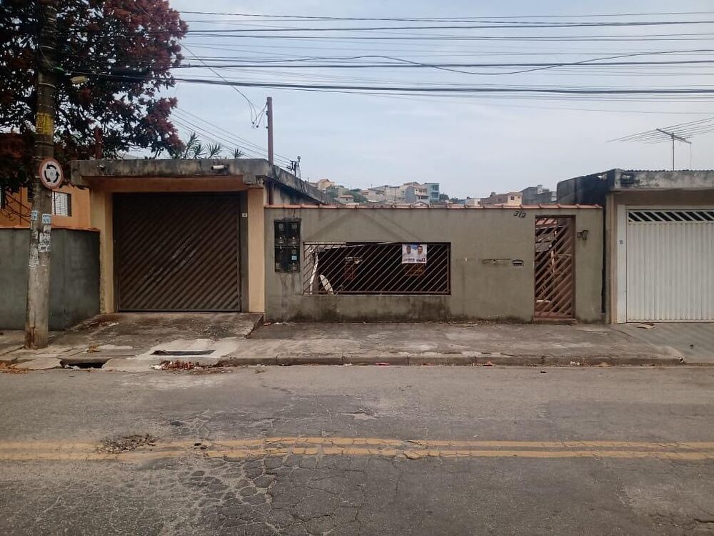 Casa à venda com 2 quartos, 327m² - Foto 2