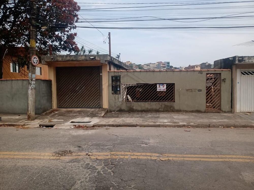 Casa à venda com 2 quartos, 327m² - Foto 1