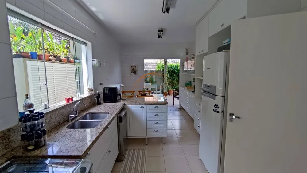 Casa, 4 quartos, 230 m² - Foto 12