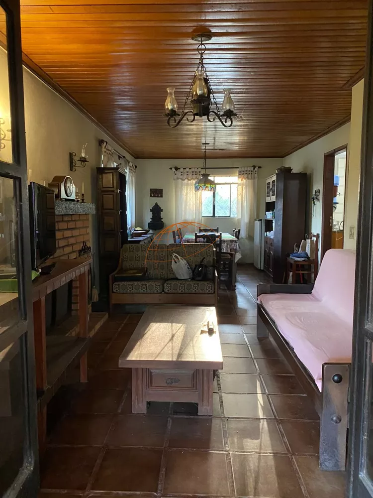Chácara, 4 quartos, 3000 m² - Foto 1