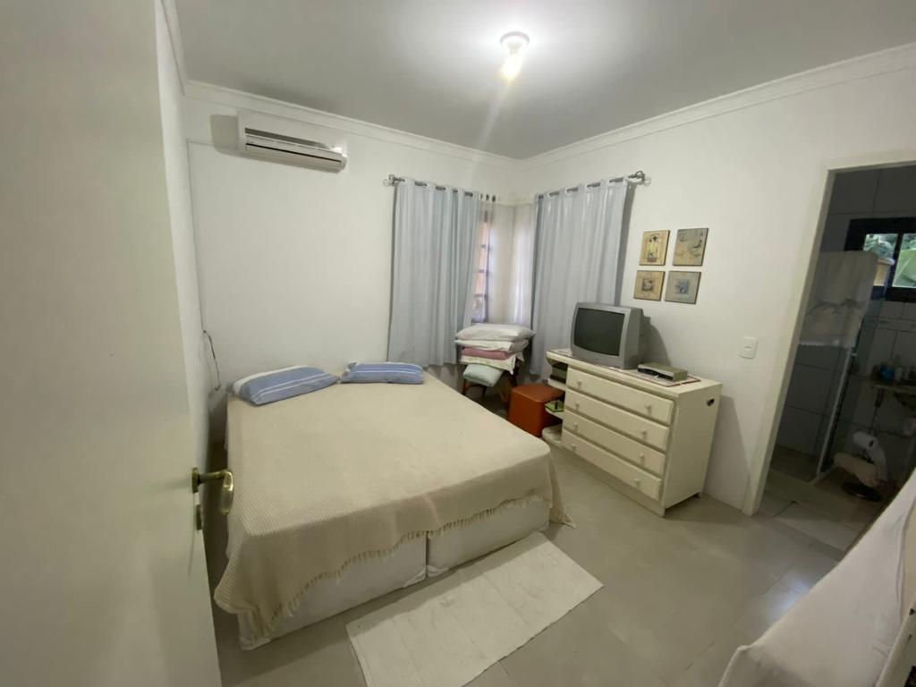 Casa à venda com 3 quartos, 230m² - Foto 12