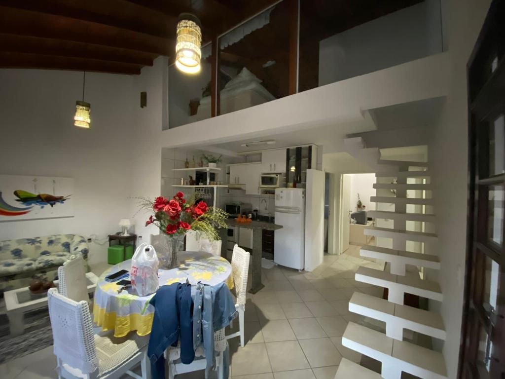 Casa à venda com 3 quartos, 230m² - Foto 17