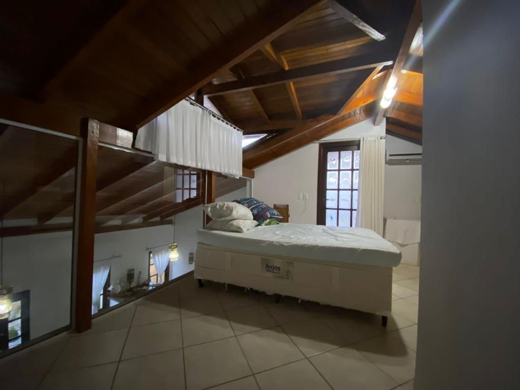 Casa à venda com 3 quartos, 230m² - Foto 13