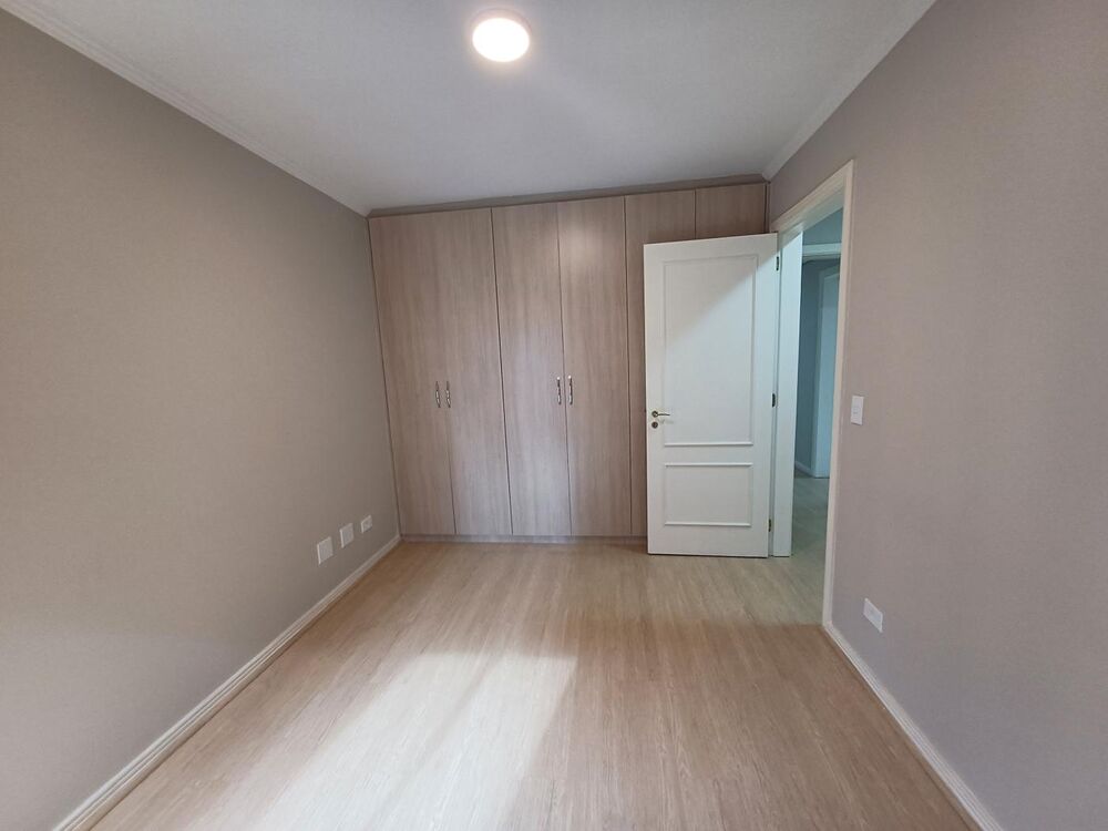 Apartamento para alugar com 3 quartos, 133m² - Foto 15