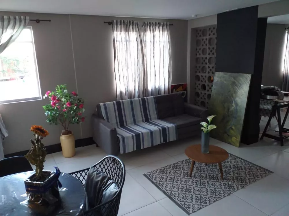 Apartamento à venda com 1 quarto, 61m² - Foto 2