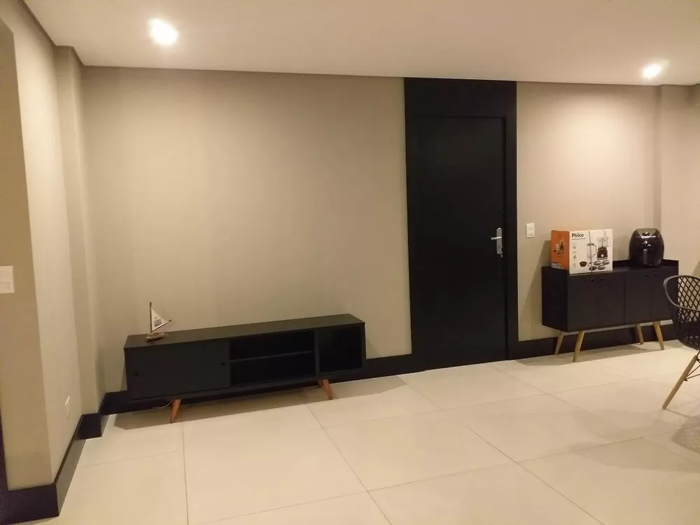 Apartamento à venda com 1 quarto, 61m² - Foto 4