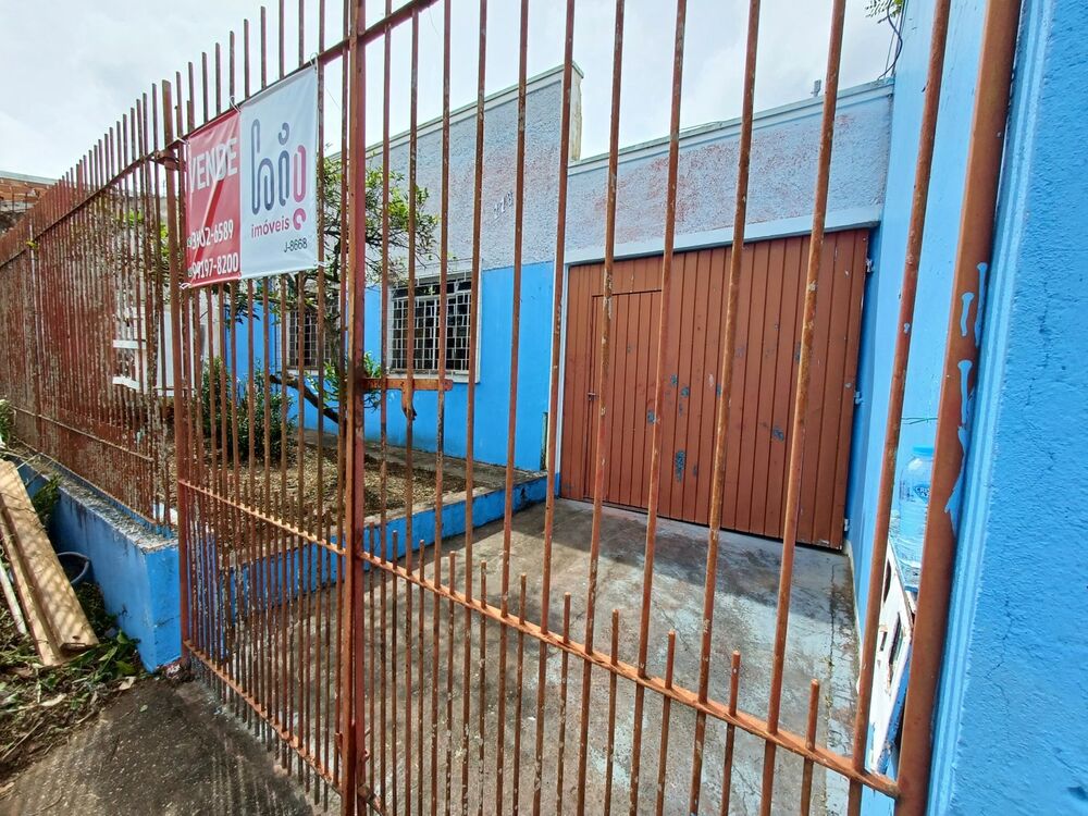 Casa à venda com 2 quartos, 200m² - Foto 4