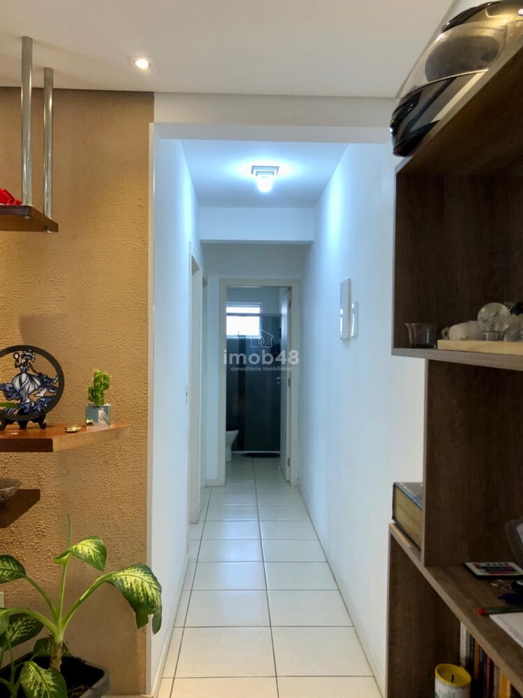 Apartamento à venda com 2 quartos, 76m² - Foto 10