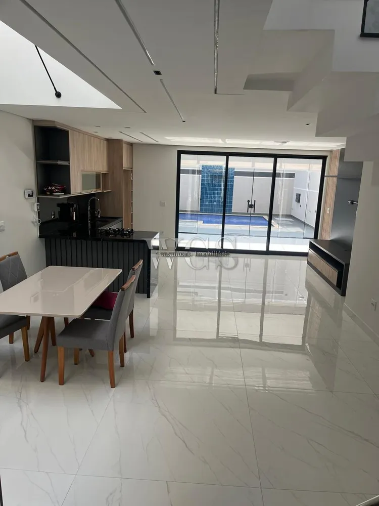Sobrado, 4 quartos, 245 m² - Foto 1