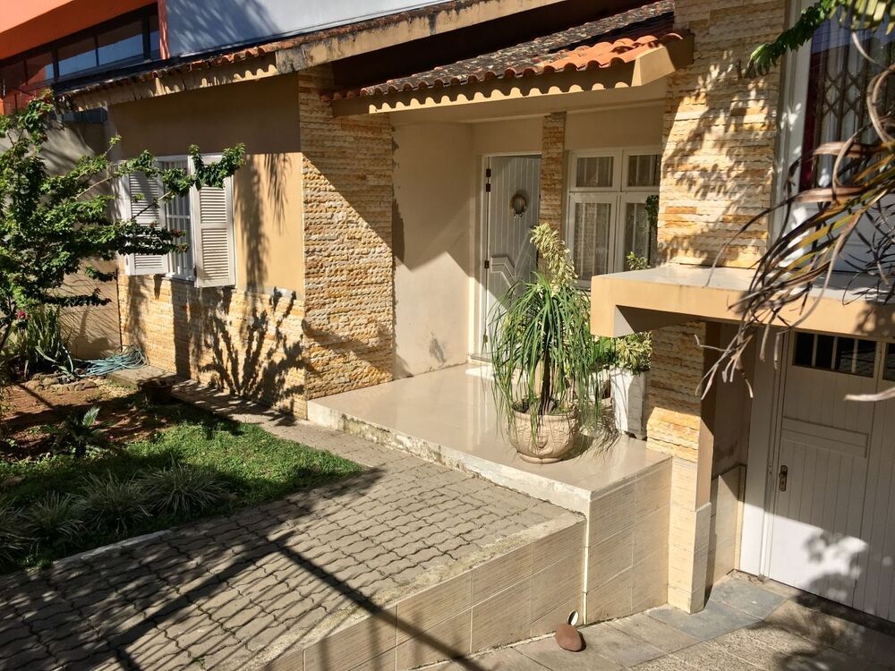 Casa, 4 quartos, 250 m² - Foto 1