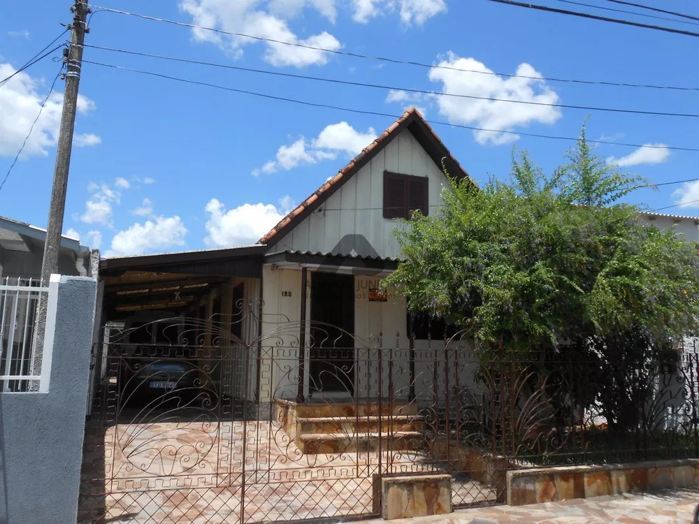 Casa à venda com 3 quartos, 90m² - Foto 1