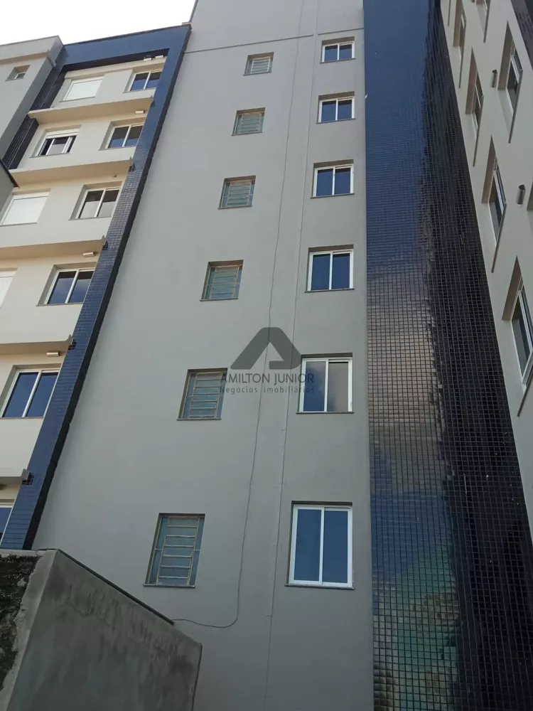 Apartamento à venda com 2 quartos, 94m² - Foto 2