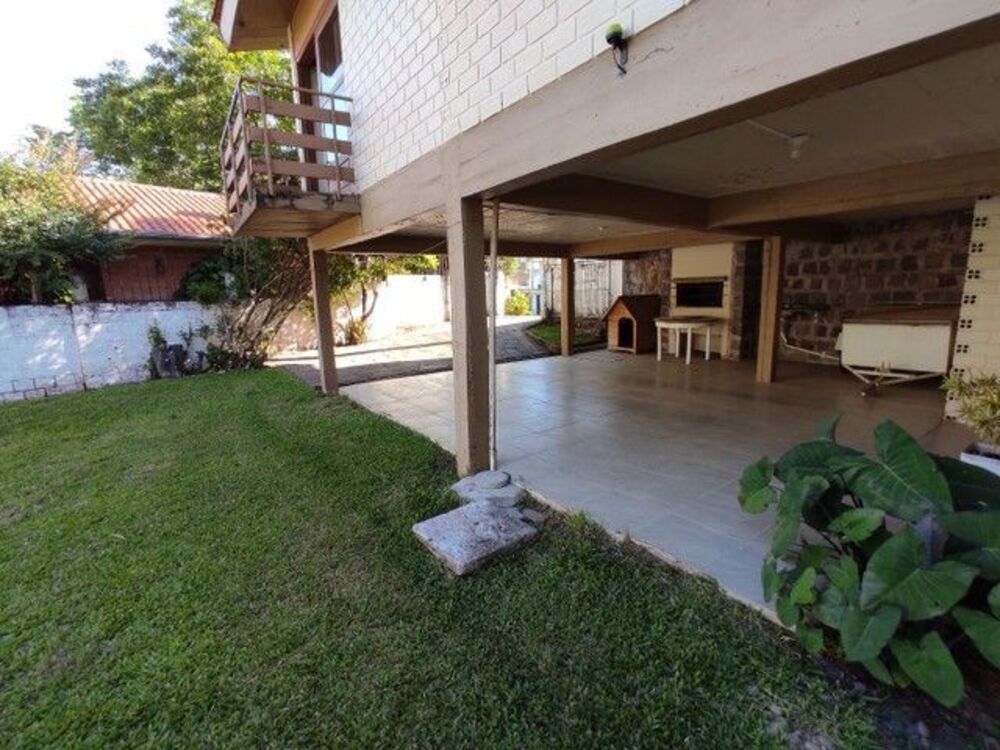 Casa, 4 quartos, 240 m² - Foto 2