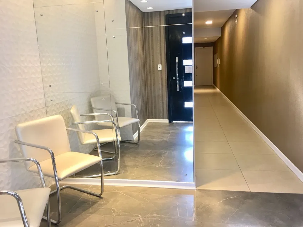 Cobertura, 4 quartos, 220 m² - Foto 2