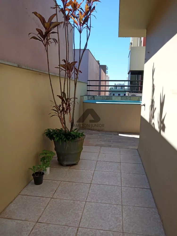 Cobertura à venda com 3 quartos, 161m² - Foto 2