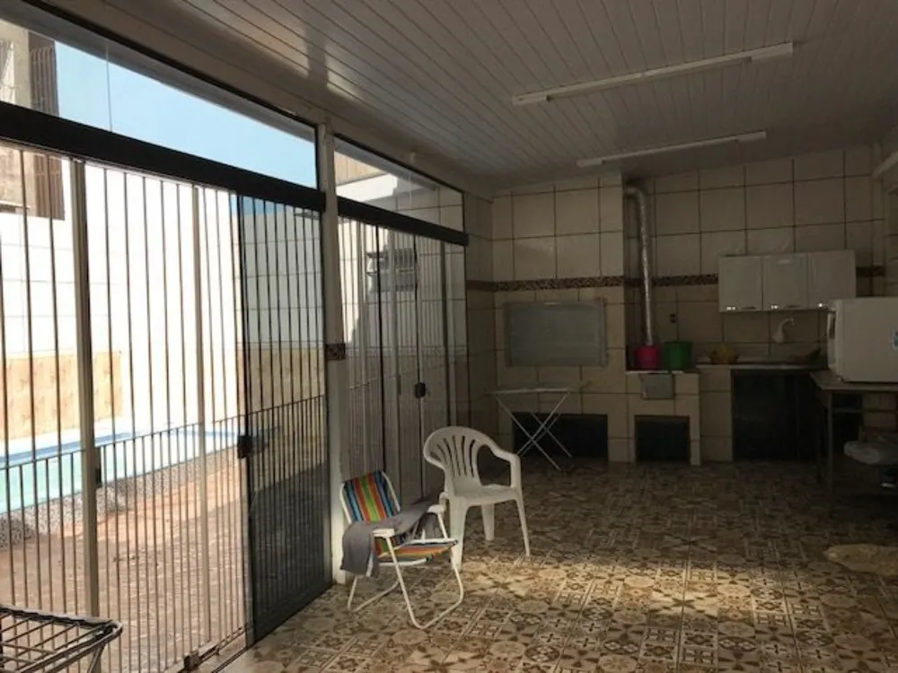 Casa, 4 quartos, 250 m² - Foto 8