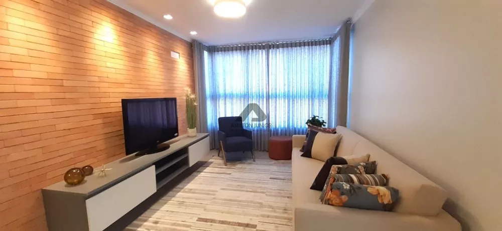 Apartamento à venda com 3 quartos, 93m² - Foto 2