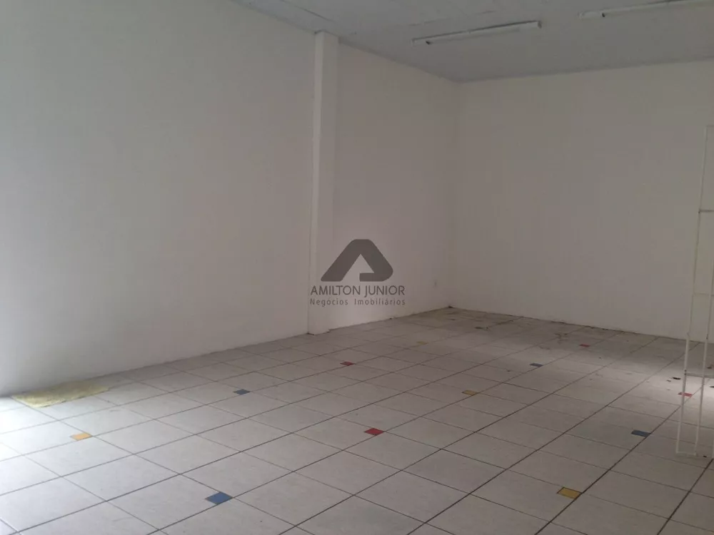 Depósito-Galpão-Armazém à venda com 1 quarto, 206m² - Foto 3