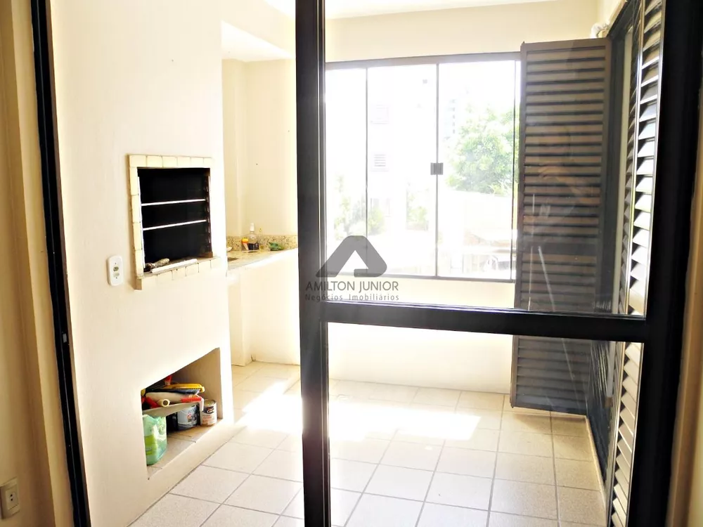 Apartamento à venda com 3 quartos, 173m² - Foto 11