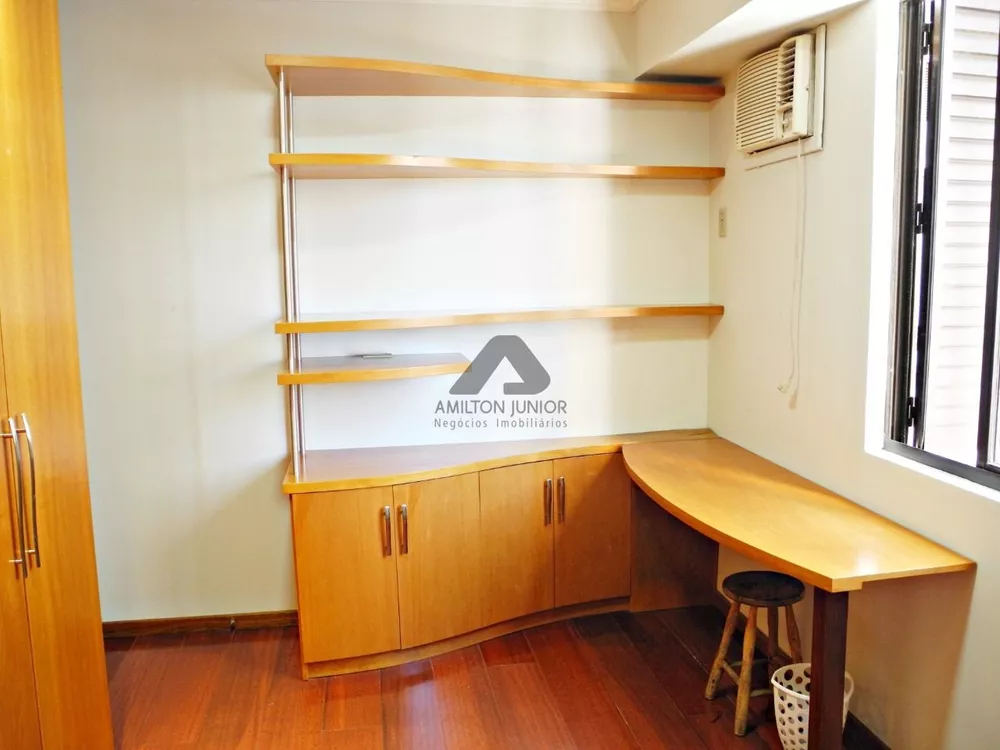 Apartamento à venda com 3 quartos, 173m² - Foto 9