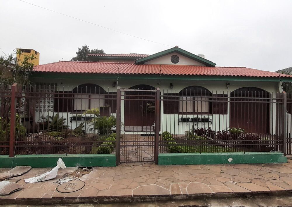 Casa, 5 quartos, 373 m² - Foto 1