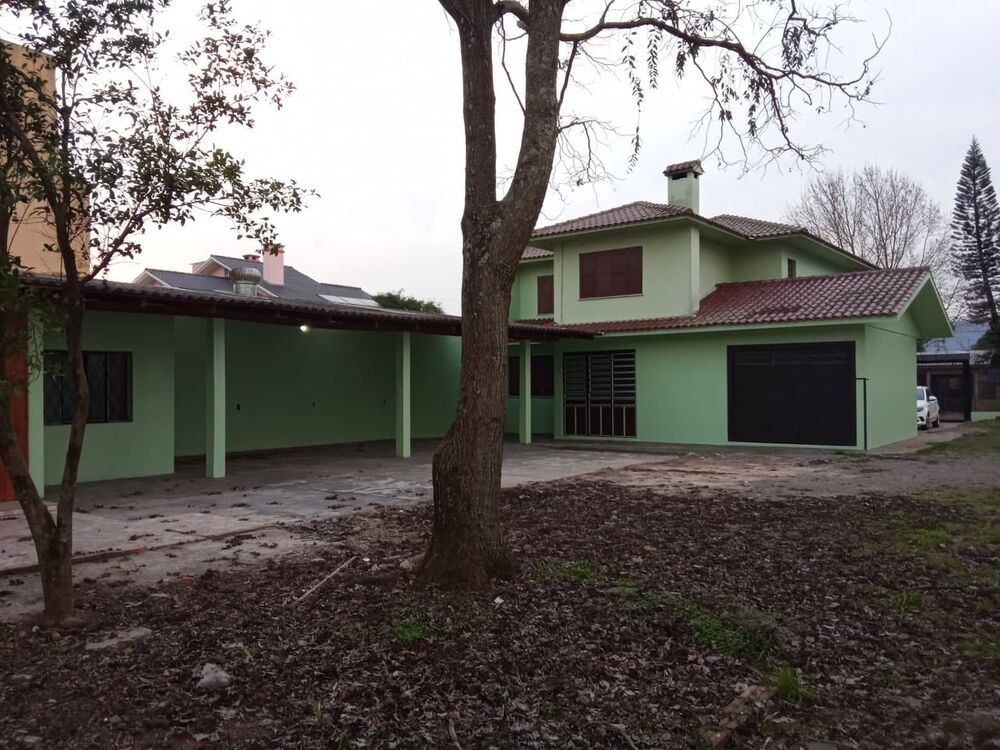 Casa à venda com 3 quartos, 351m² - Foto 4