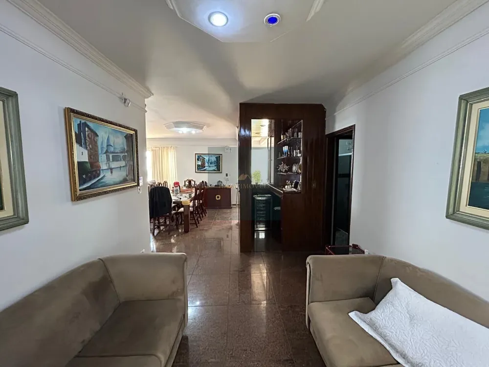 Casa, 6 quartos, 445 m² - Foto 3