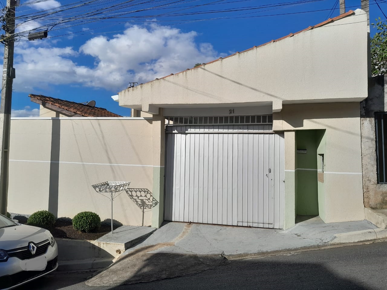 Casa à venda com 3 quartos, 100m² - Foto 2