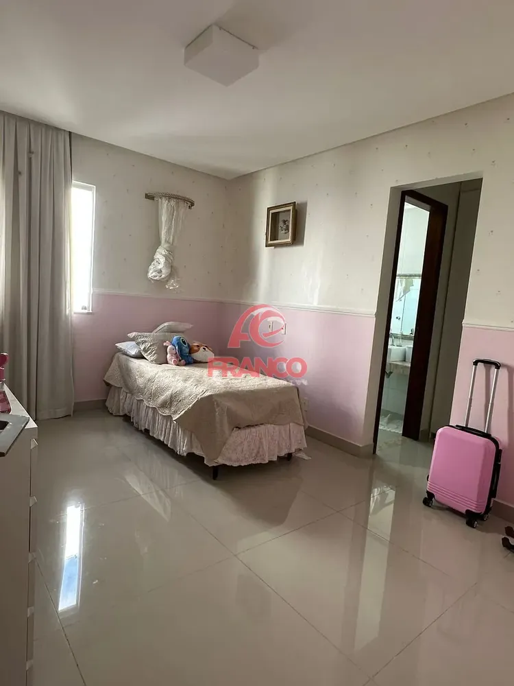 Casa, 3 quartos, 305 m² - Foto 9