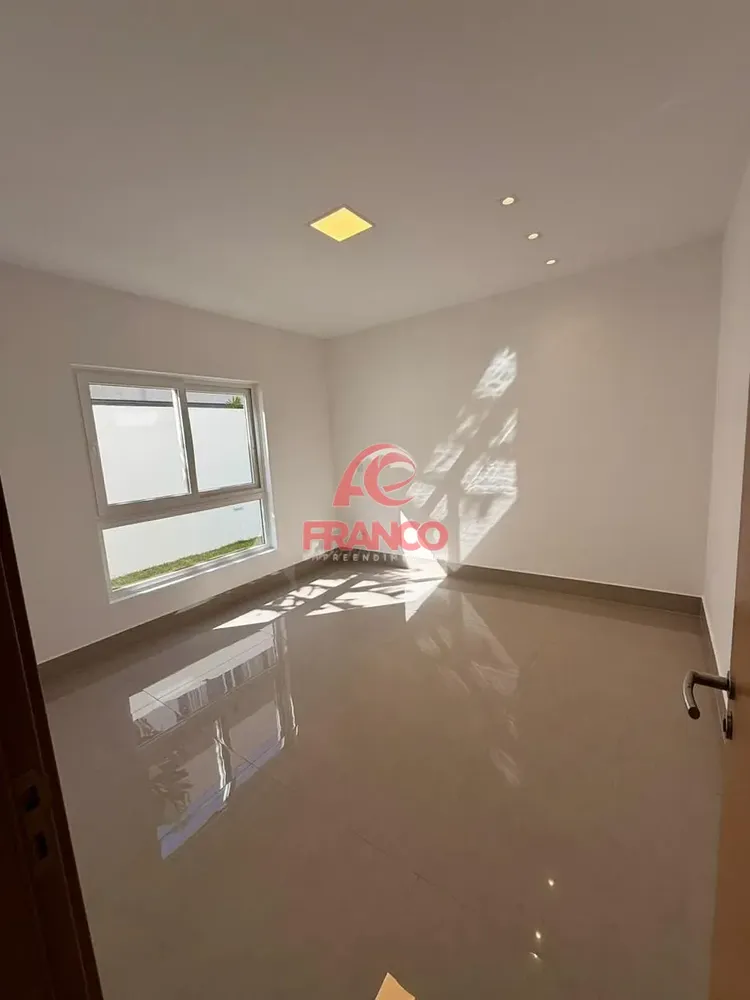 Casa, 4 quartos, 270 m² - Foto 12
