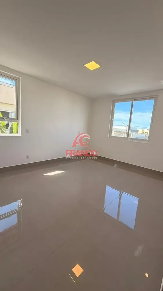 Casa, 4 quartos, 270 m² - Foto 11